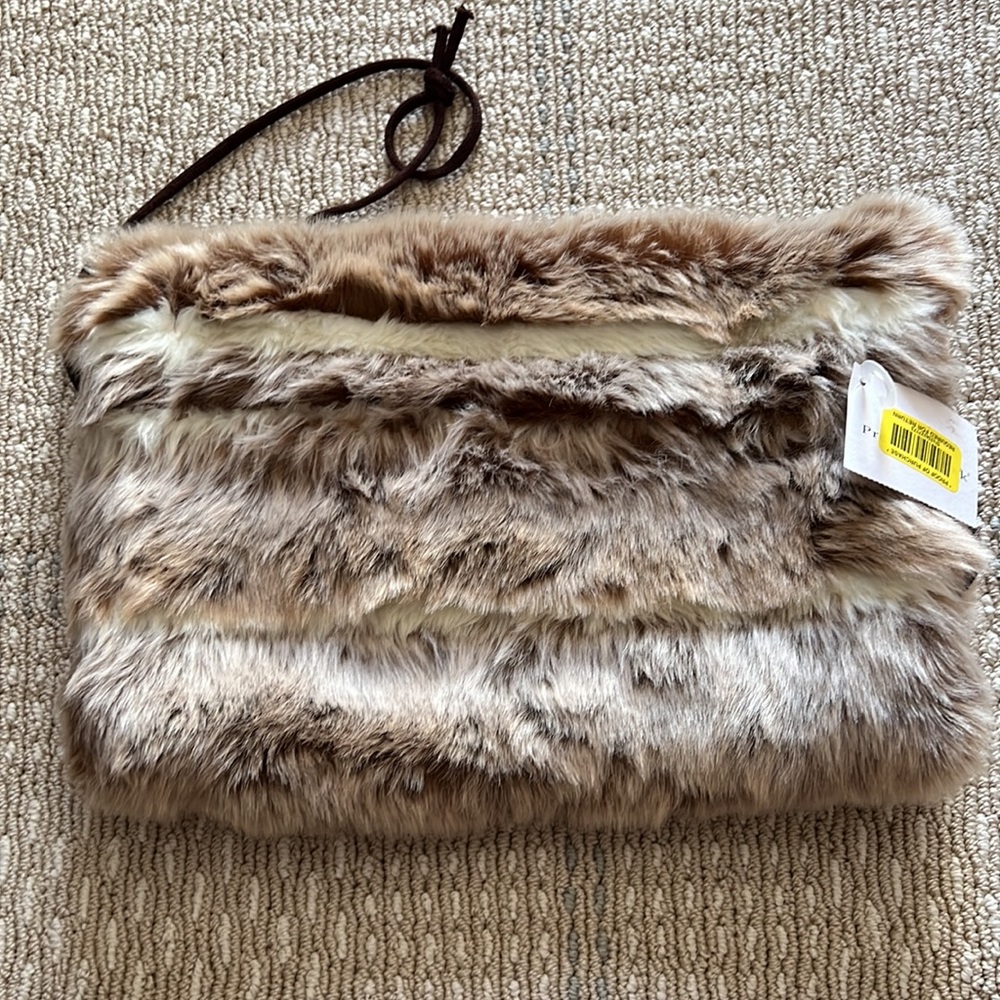 ARTIC FOX 🦊 HAND WARMER NWT